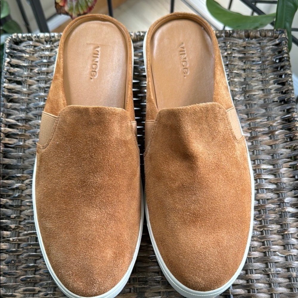 VINCE Carmel  Suede Slip-On Shoes - Picture 5 of 8